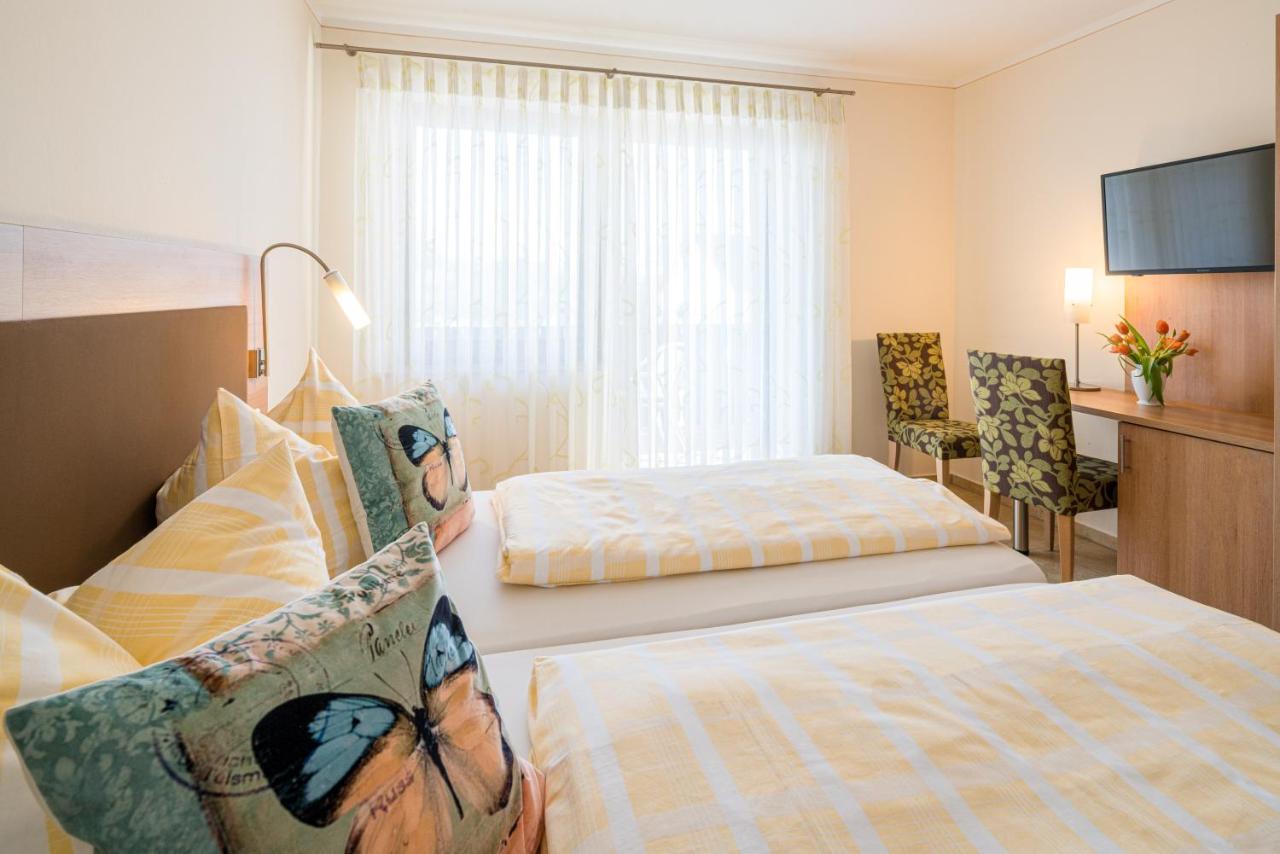 Hotel Goldener Loewe Gunzburg Bagian luar foto