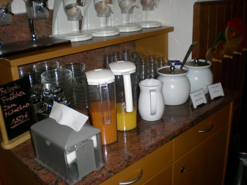 Hotel Goldener Loewe Gunzburg Bagian luar foto
