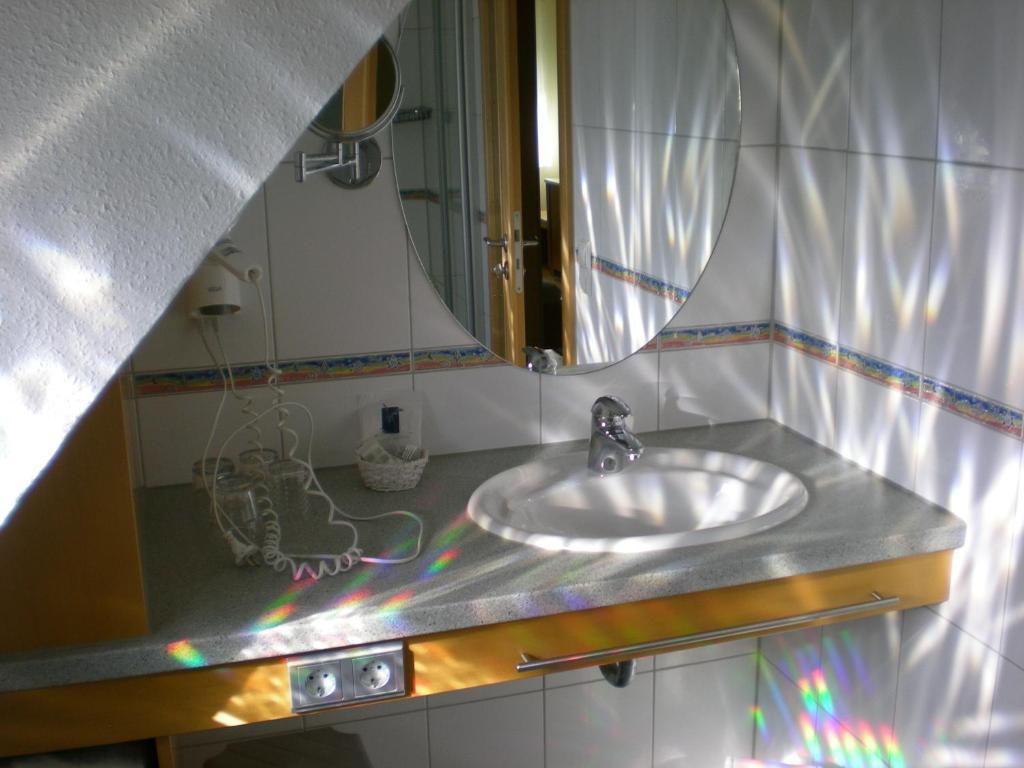 Hotel Goldener Loewe Gunzburg Ruang foto